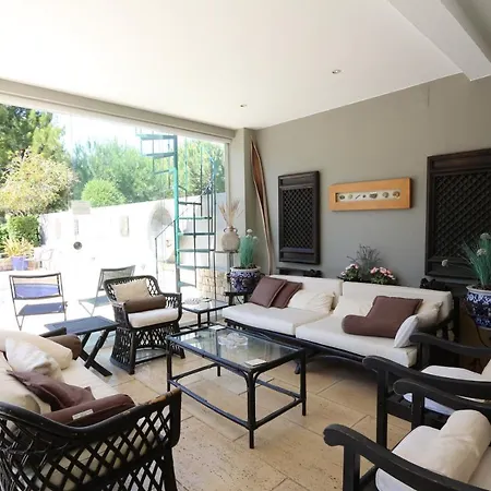 Bonito 56 - Clever Details *